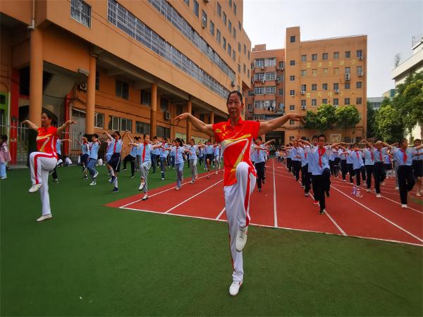 淮海中路小学图片