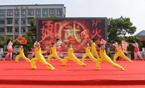 市首府小学在淮北市首届青少年武术锦标赛中成绩斐然