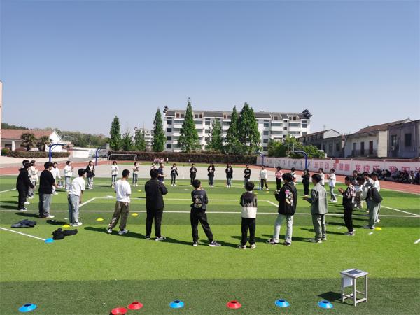 淮北市烈山区教育局组织开展中小学体育送教下乡活动