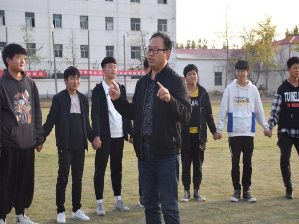 说明: 说明: 1_副本.jpg