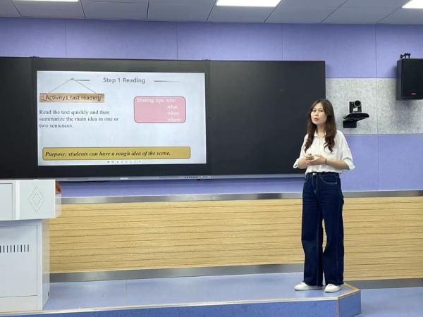 濉溪二中开展基于教学改革融合信息技术新型教与学模式骨干教师示范课