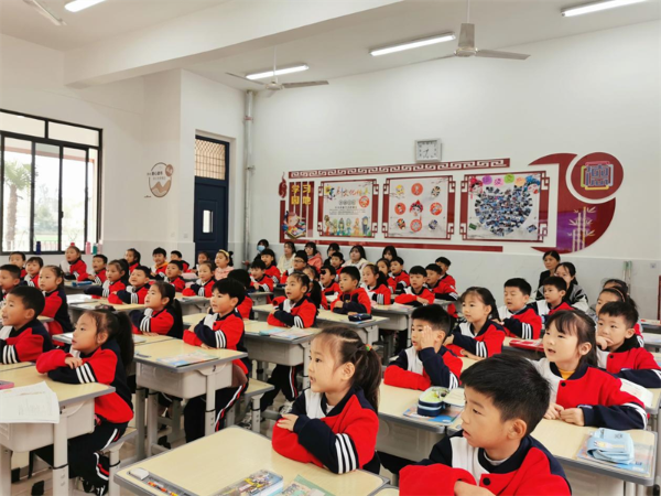 说明: 说明: 风格.png