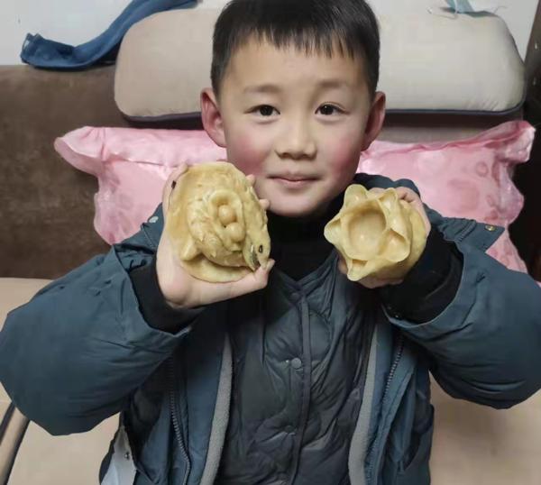 说明: 说明: 4.jpg